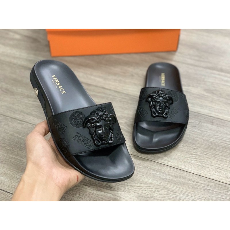 Dép lê nam versace
