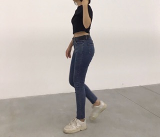 Skinny jeans -5kg (ảnh shop tự chụp)