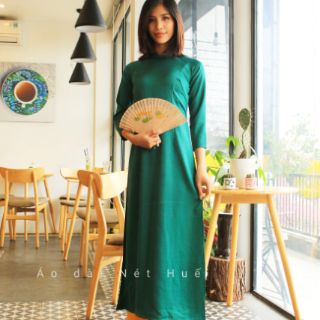Áo dài lụa nhung dáng cách tân