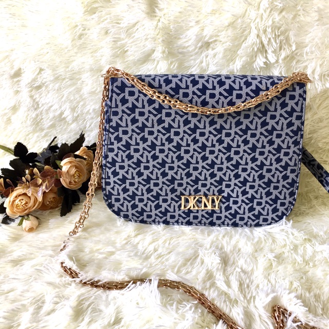 Túi DKNY xách tay Singapore