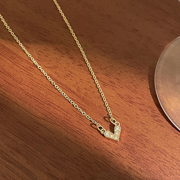 Vòng cổ Mặt Trái Tim Đính Đá Màu Sắc Thời Trang Hàn Quốc Cho Nữ