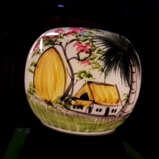 Đèn xông tinh dầu