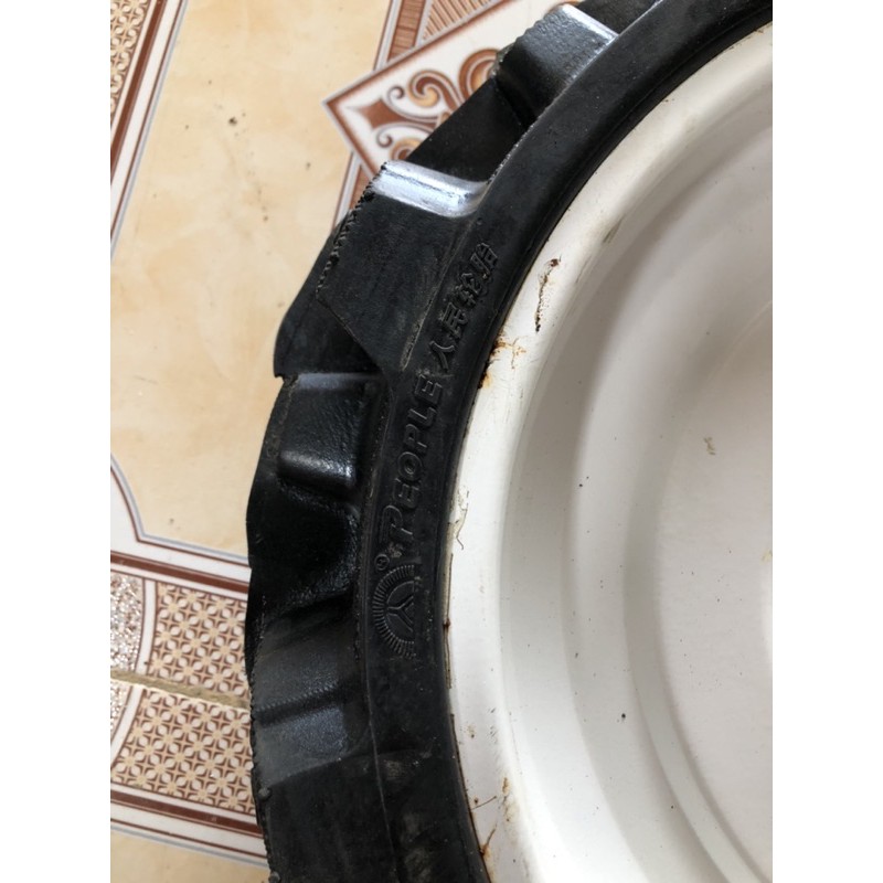 Lốp máy cày 400-8 (lốp đặc) kèm la zăng