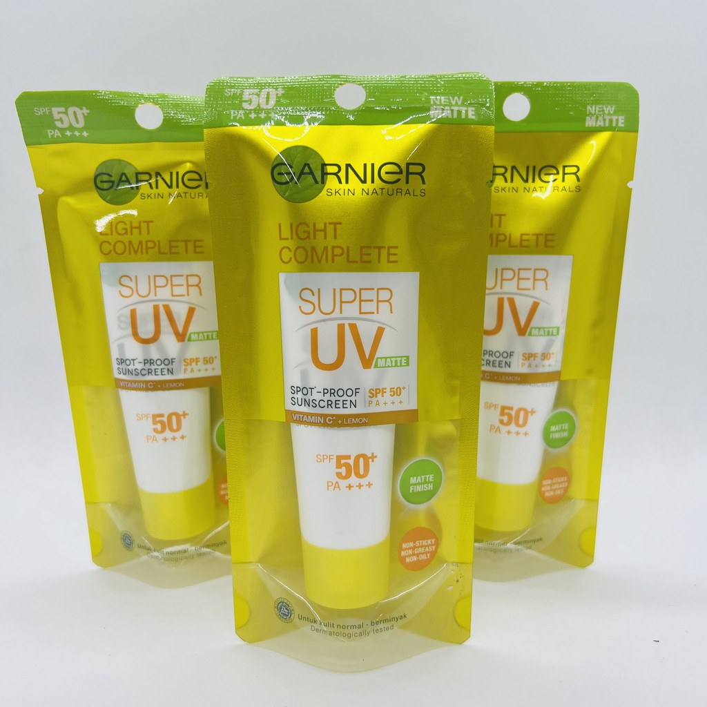 Kem chống nắng kiềm dầu và sáng da Garnier SPF50+ PA+++ Tuýp 15ml