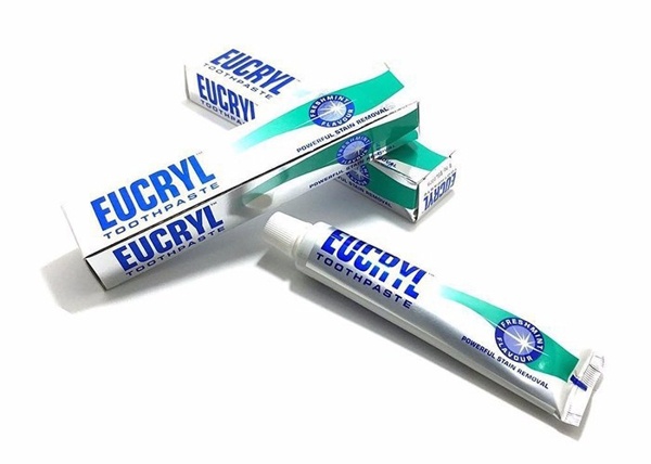 Kem đánh tẩy trắng răng Eucryl