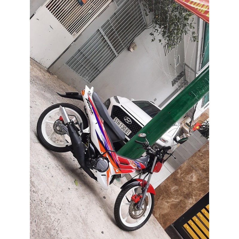 Tem dán xe, Tem Nova Tena đời 96 Thailand