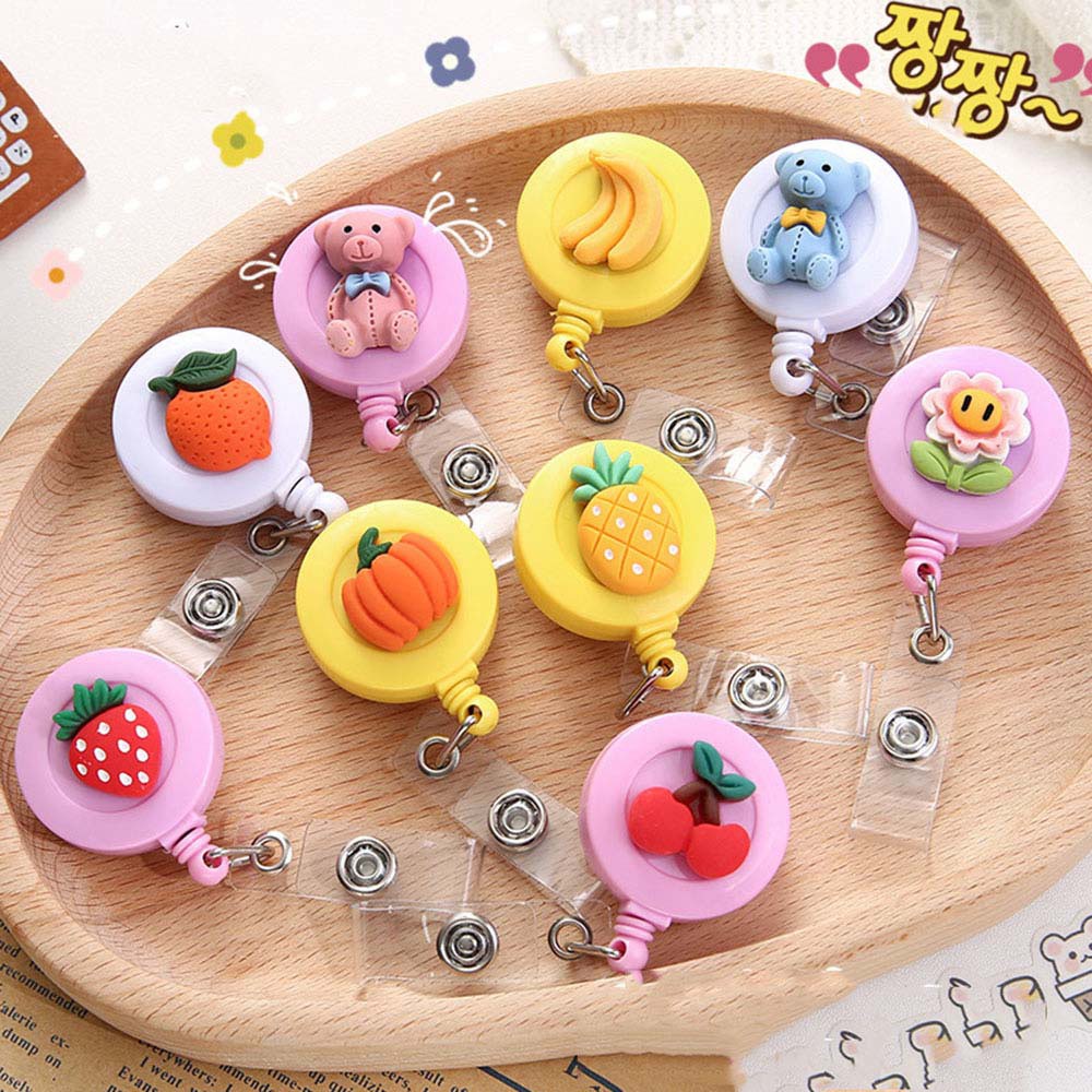 Phụ kiện treo thẻ tên/thẻ id/thẻ đi xe buýt họa tiết hoạt hình dễ thương có thể thu gọn cho nữ