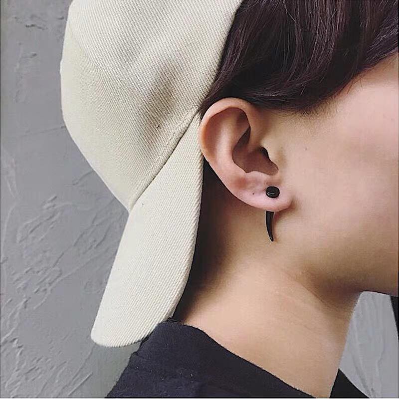 Khuyên tai Punktip thép titan chop cong cá tính FT18