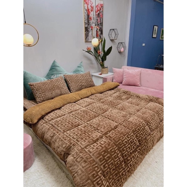 Chăn Lông Cừu LUXURY CLASSIC Họa Tiết Chữ Vạn, Chăn Cừu Cao Cấp Kích Thước 2m x2m3 - Hàng Loại 1