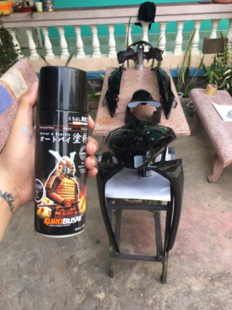 SƠN SAMURAI MÀU ĐEN BÓNG MÃ MÀU 109 DUNG TÍCH 400ML TỪ NHẬT BẢN