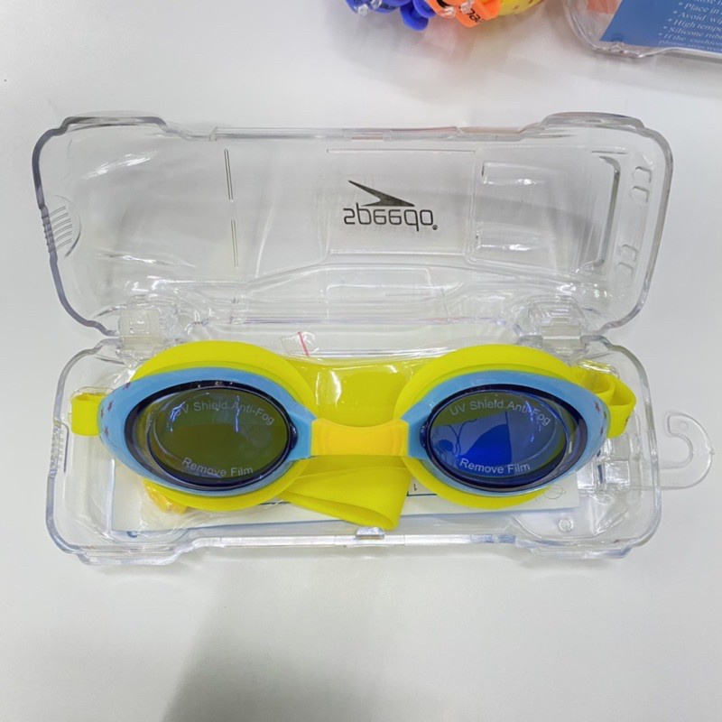Kính bơi chống tia UV chất liệu cao cấp cho bé kèm hộp đựng