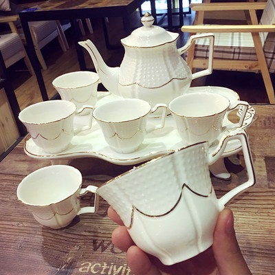 Bộ tách cà phê sứ xương Châu Âu Bộ trà chiều cao kiểu Anh Bộ tách trà gốm sáng tạo đơn giản dùng cho gia đình