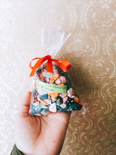 Kẹo sỏi socola thần thánh