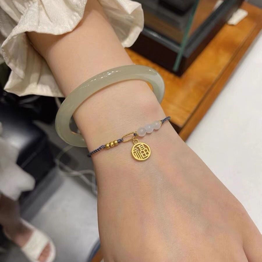 Vòng Tay Ngọc Bích Màu Trắng Xanh Lam Phong Cách Hoàng Gia Mới