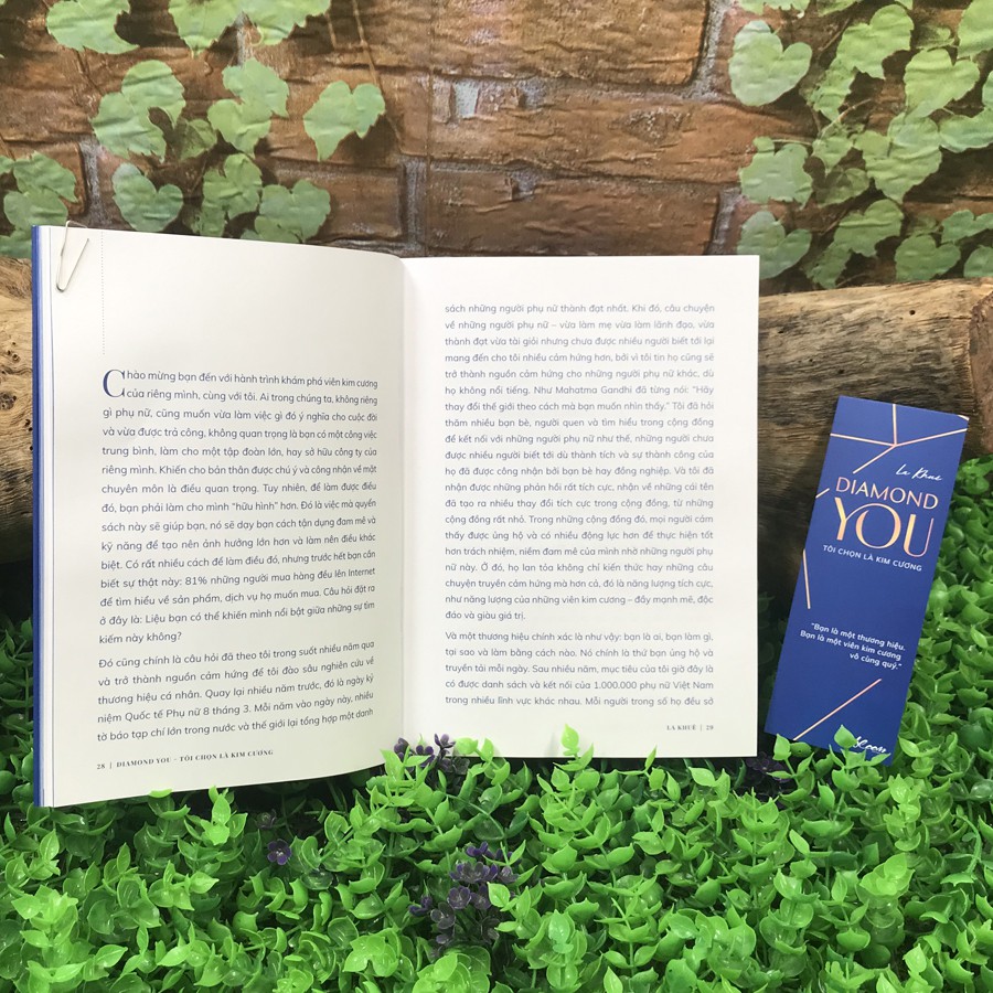 [Mã LIFE2410K giảm 10K đơn 20K] Sách - Diamond You - Tôi Chọn Là Kim Cương (Kèm Bookmark) | BigBuy360 - bigbuy360.vn