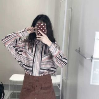 Áo sơ mi kẻ có túi