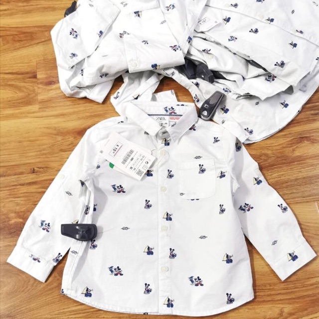 Sơ mi Disney Zara dư xịn