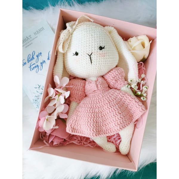 Quà tặng - Búp bê thỏ móc bằng len Rabbit Crochet 28cm