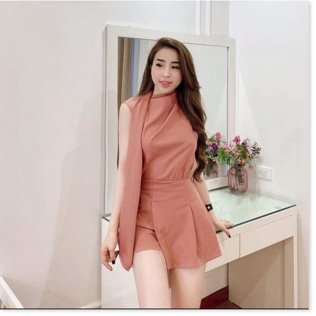 Set áo cổ bèo kết hợp quần giả váy