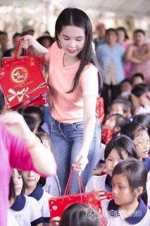 Bán sỉ Áo phông HM cho nữ