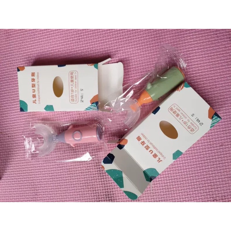 Bàn chải chữ U silicon cho bé từ 1-8 tuổi