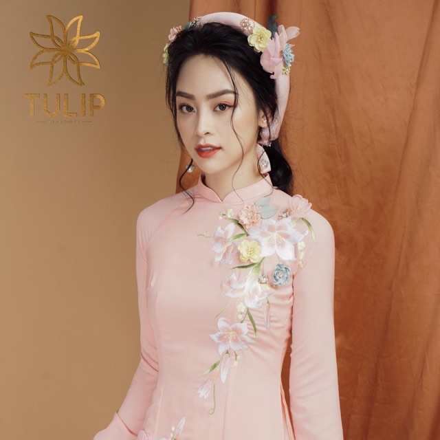 Mấn xinh áo dài