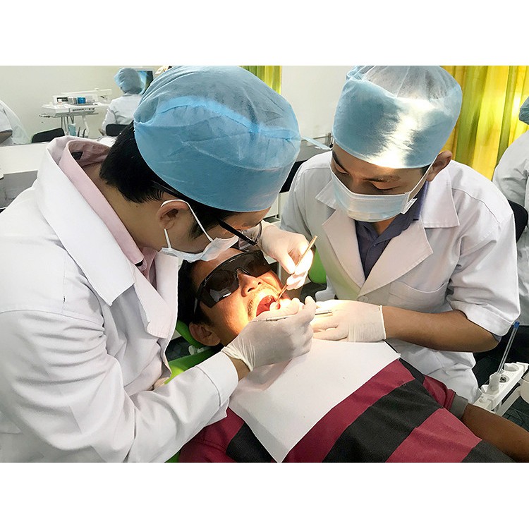 Hồ Chí Minh  - Gói 1 Lần Cạo Vôi Răng & Đánh Bóng Tại Nha Khoa Thẩm Mỹ Hồng Ân