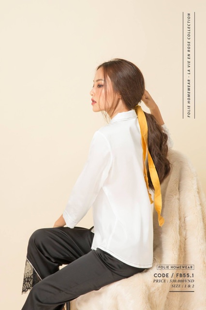 Folie Homewear đồ mặc nhà áo tay lỡ quần lửng có ren FB55.1