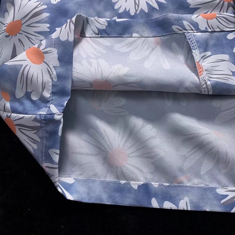 Áo Sơ Mi Đen Tay Ngắn Dáng Rộng In Họa Tiết Hoa Cúc Phong Cách Hàn Quốc Thời Trang Mùa Hè Cho Nam 2022