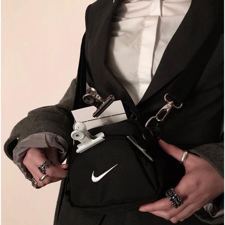 Túi đeo chéo cho nam và nữ