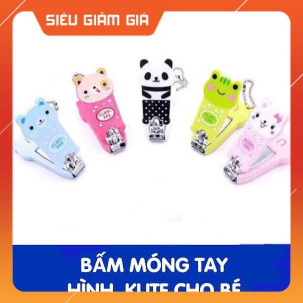 Bấm móng tay Kute cho bé
