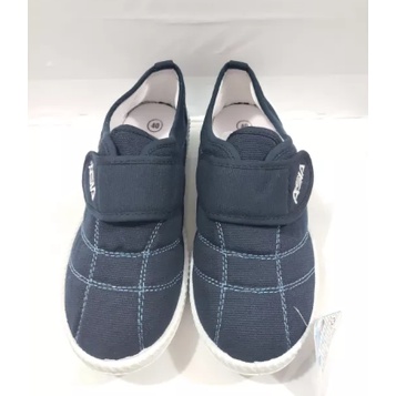 Giày Asia dán xanh