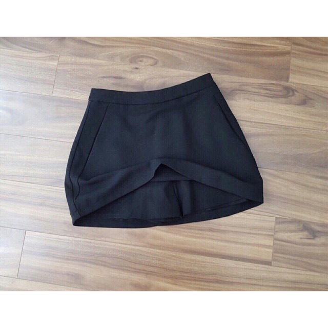 Chân váy chữ A, Vải tuyết mưa, Có may kèm quần bên trong - B0UP | BigBuy360 - bigbuy360.vn