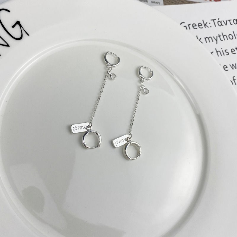 Khuyên Tai Tròn Mặt Chữ Phối Sợi Xích Cá Tính Cổ Điển Phong Cách Hàn Quốc