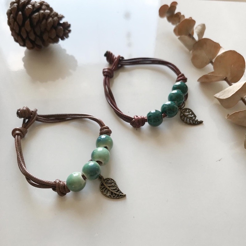 Vòng chuỗi hạt gốm xanh