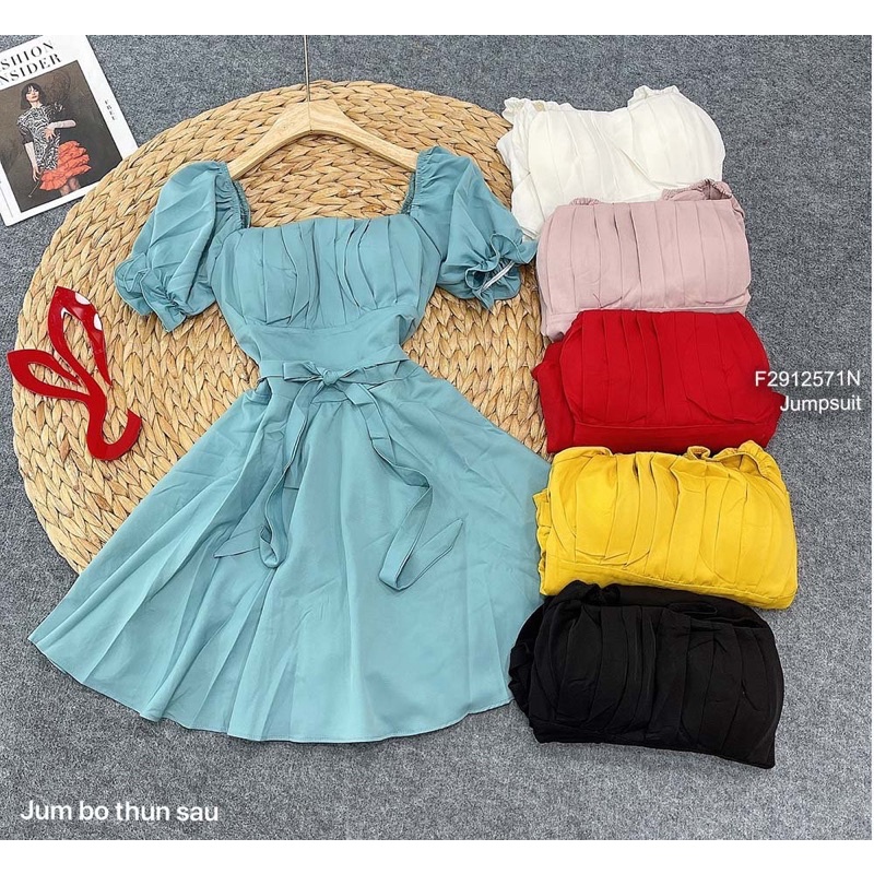 Jumpsuit giả váy xếp ly ngực cổ vuông nhún lưng tay bầu