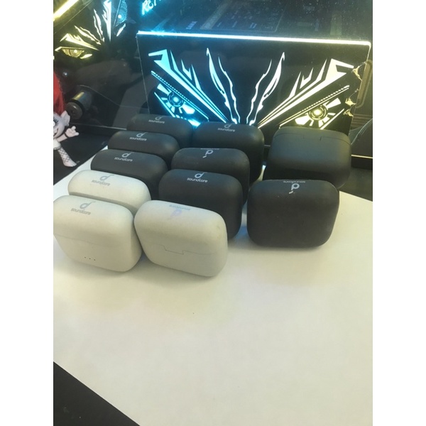 Hộp sạc Soundcore Liberty Air 2