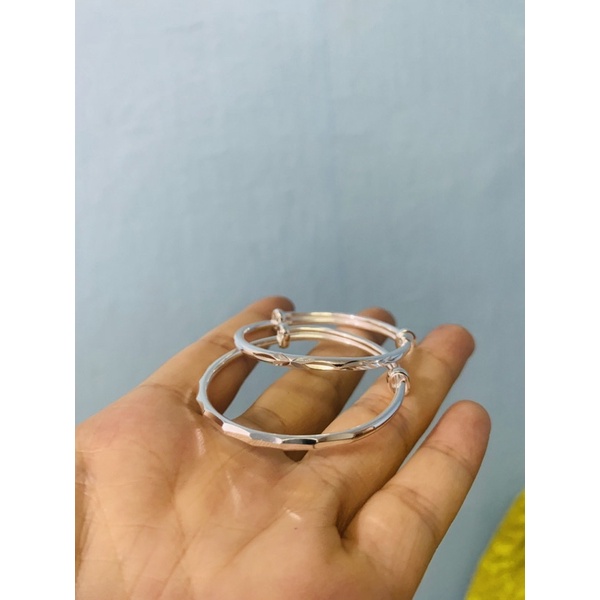 Vòng tay trẻ em trơn phay bạc ta 99 NGỌC MẬU