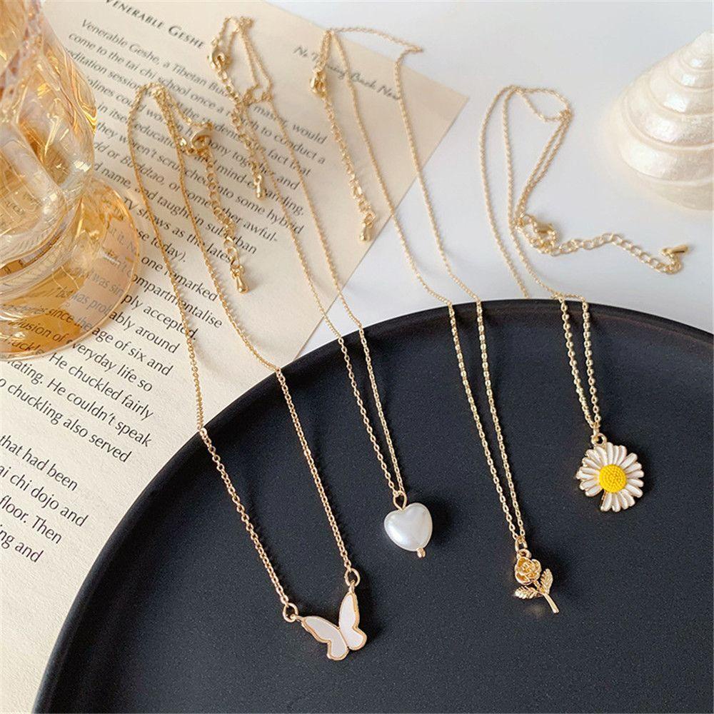 Vòng cổ Hợp Kim Mặt Hình Hoa Hồng Và Bướm Thời Trang Cho Nữ