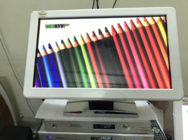 Màn Cảm Ứng VietKTV 21,5inch, 21inch Trắng