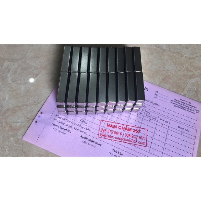 Nam châm đất hiếm 40x10x10mm, loại nam châm trắng mạ niken lực hút mạnh.