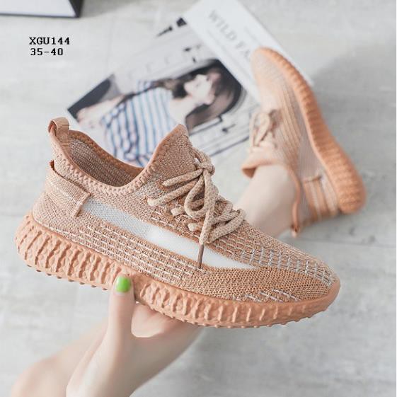 XGU144 Giày sneaker nữ lưới dệt cá tính