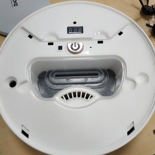 [Robot hút bụi] Robot hút bụi có điều khiển
