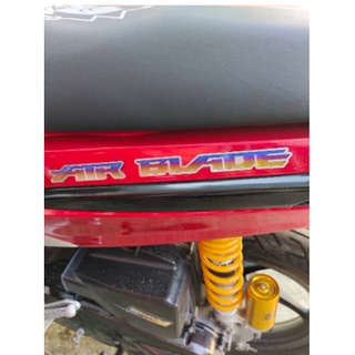 TEM TITAN CHỮ AIR BLADE