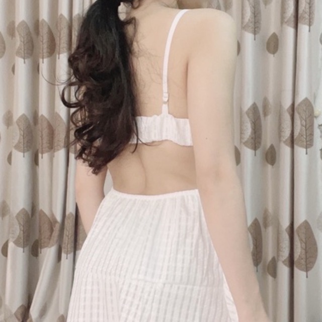Đầm trắng hai dây hở lưng khoét eo dáng dài váy đi biển dạo phố HATI