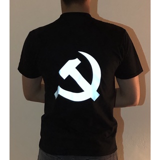 Áo phông cờ búa liềm