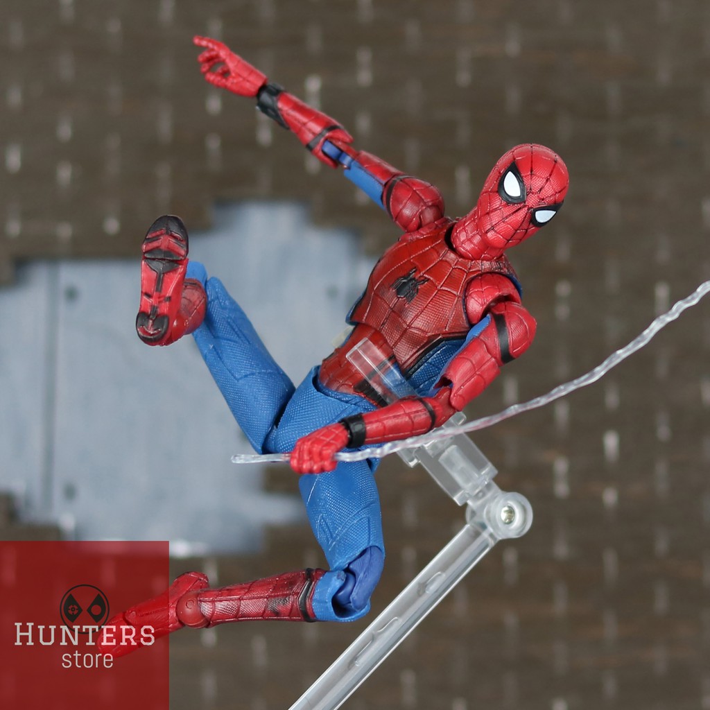 Mô hình Spider Man Mafex Homecoming