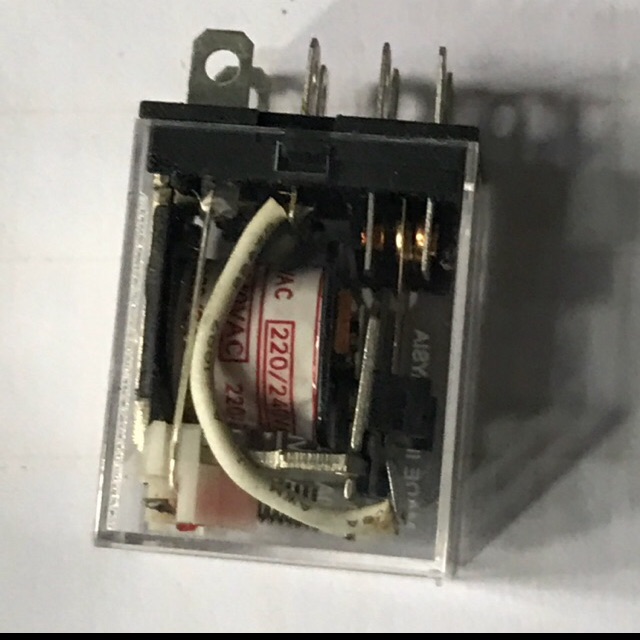 Rơ le 220V, 8 chân to