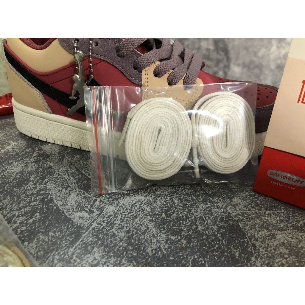 Tặng Dây giày trơn đủ màu khi mua giày