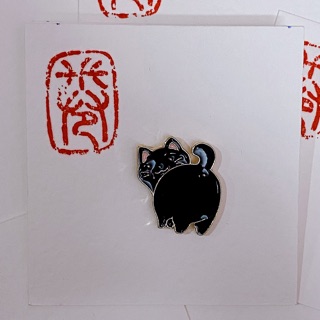 Pin cài hình mèo béo